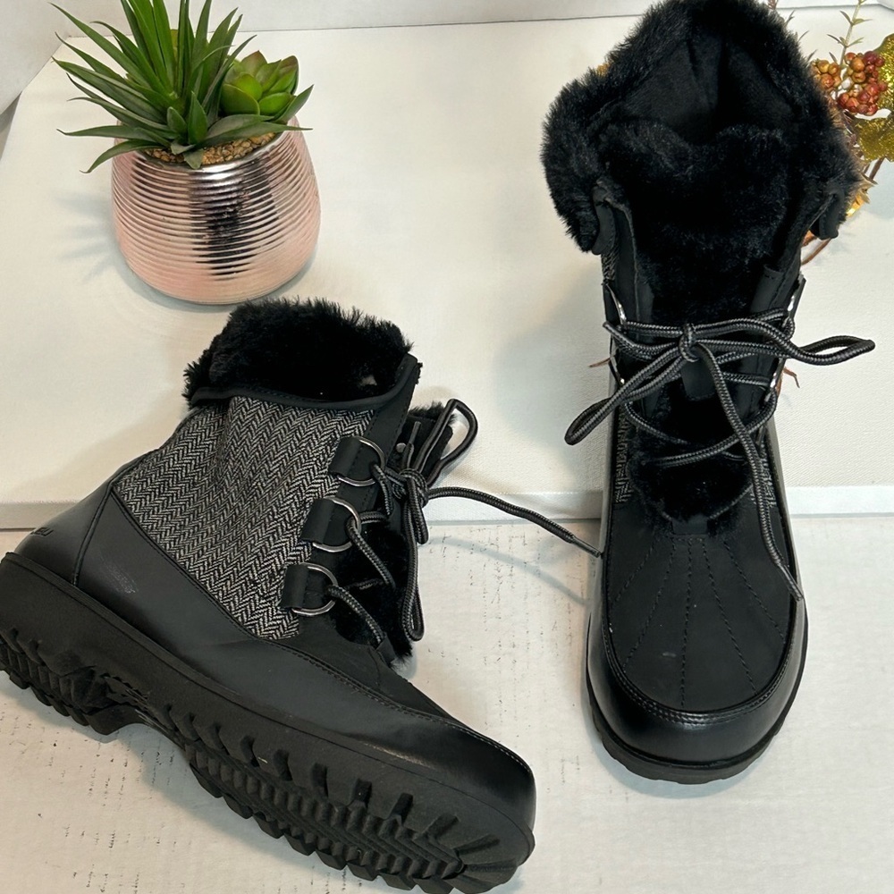 Women's Black Winter Boots